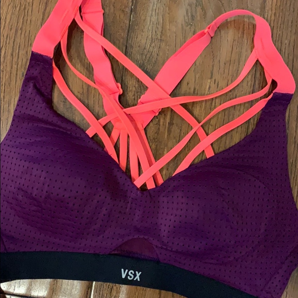 Victoria Secret Bras - Picture 2 of 3
